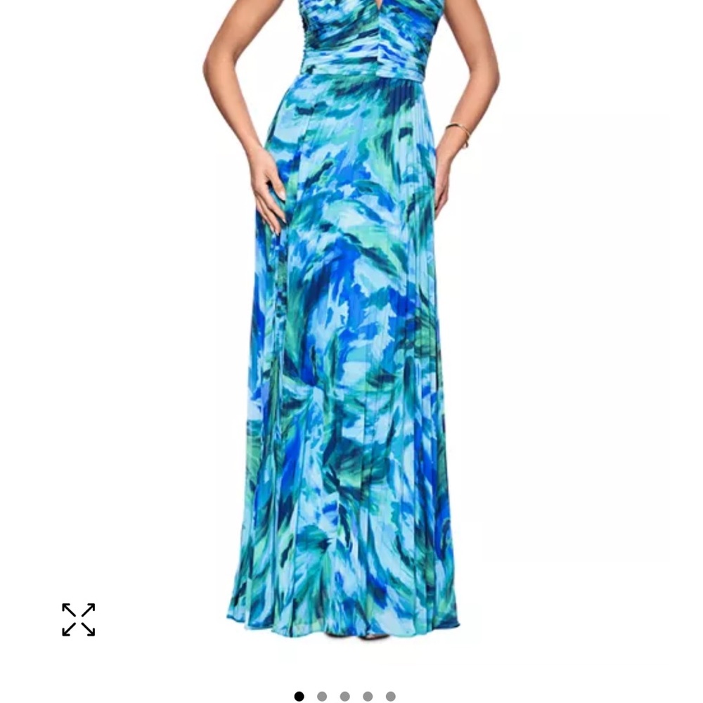 Aqua Blue Sleeveless Sweetheart Gown